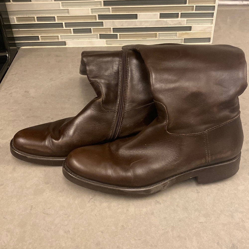 Studio Pollini brown leather riding boot